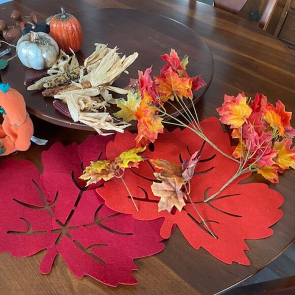 HUGE Lot FALL Harvest THANKSGIVING Decor- SCARECROW Football PUMPKIN Indian Corn - Picture 14 of 15